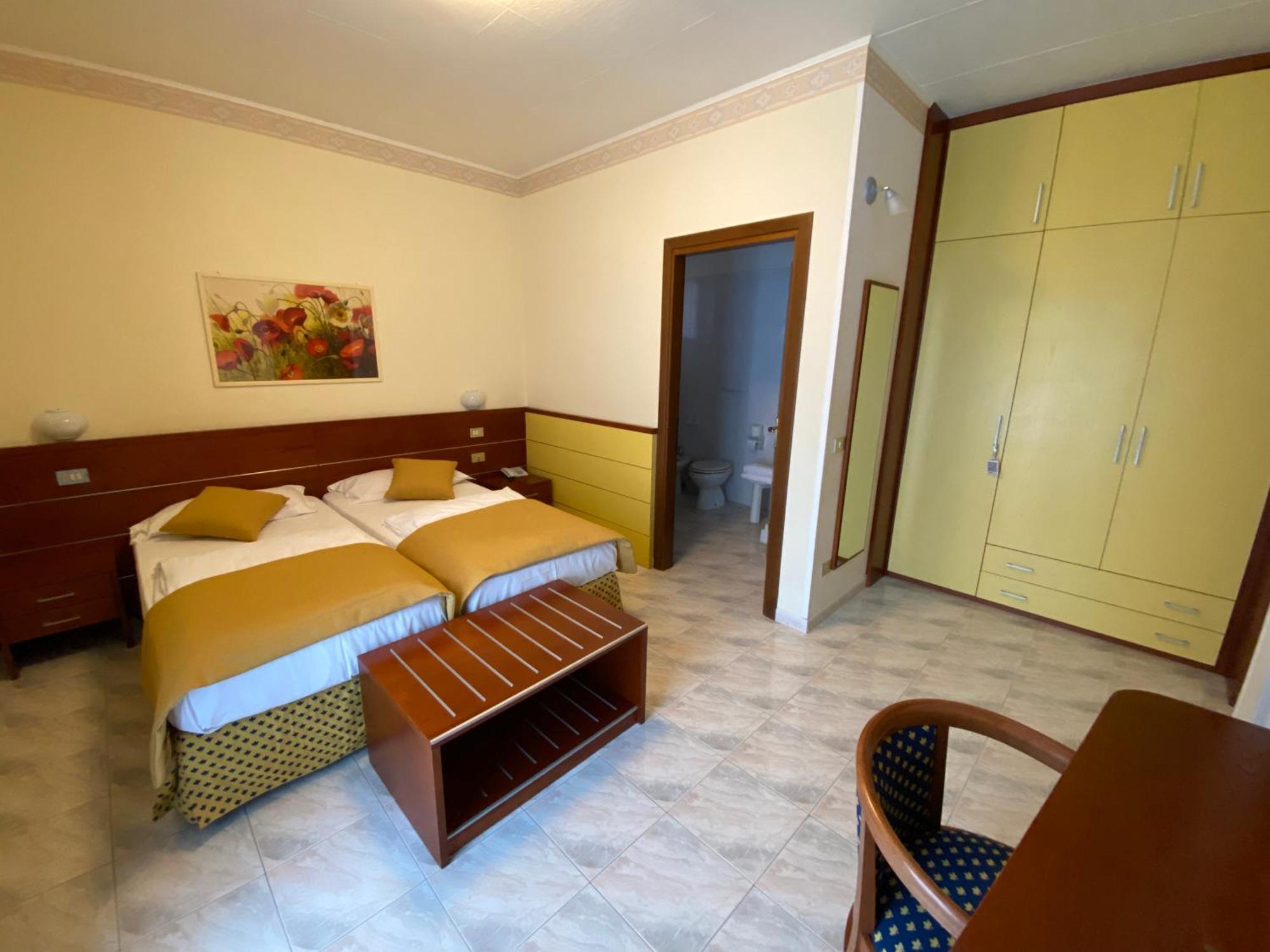 Hotel Villa Olivo Resort 3S Бардолино Екстериор снимка