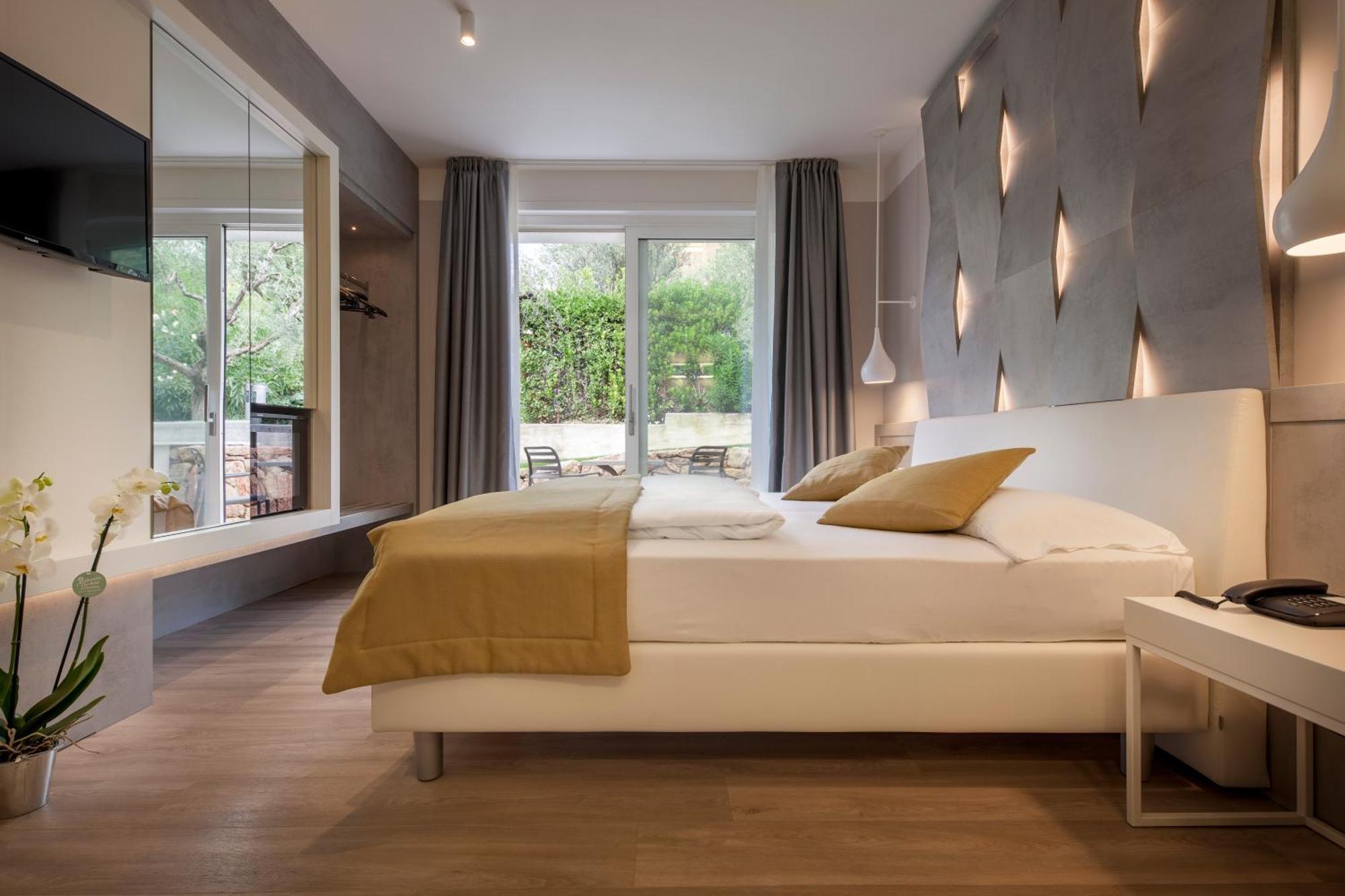 Hotel Villa Olivo Resort 3S Бардолино Стая снимка