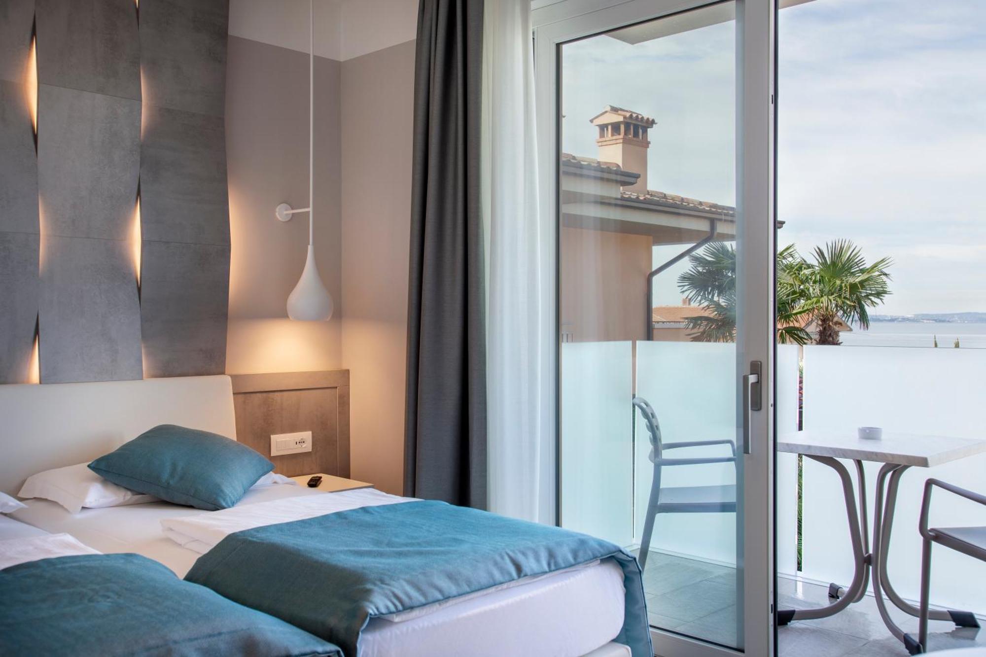 Hotel Villa Olivo Resort 3S Бардолино Стая снимка