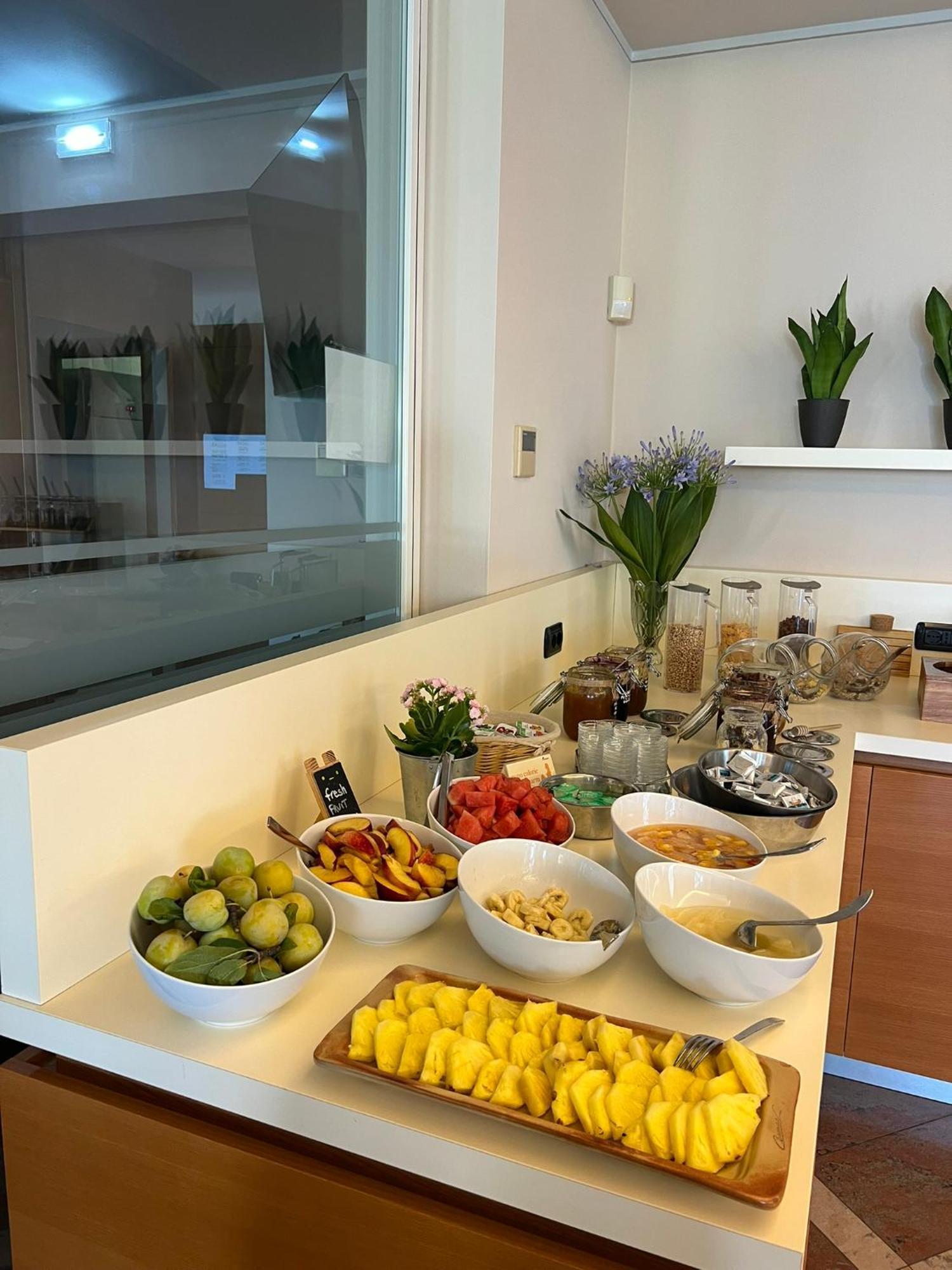 Hotel Villa Olivo Resort 3S Бардолино Екстериор снимка