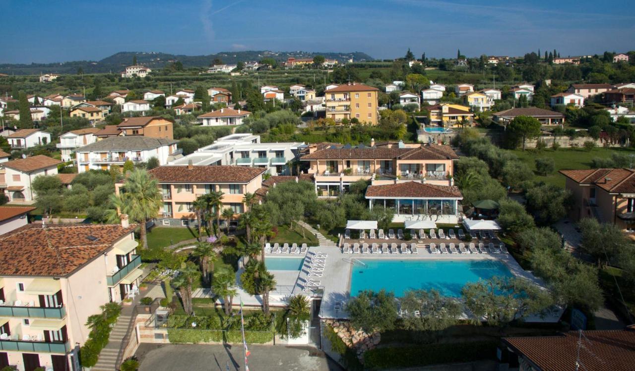 Hotel Villa Olivo Resort 3S Бардолино Екстериор снимка