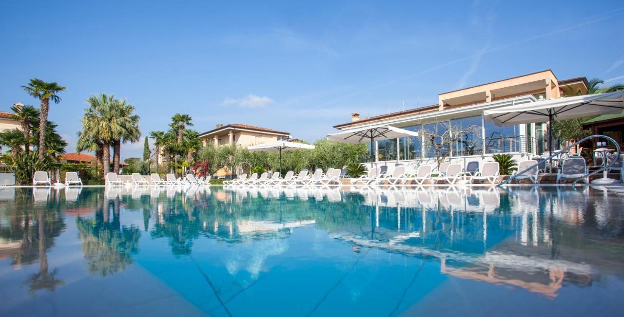 Hotel Villa Olivo Resort 3S Бардолино Екстериор снимка