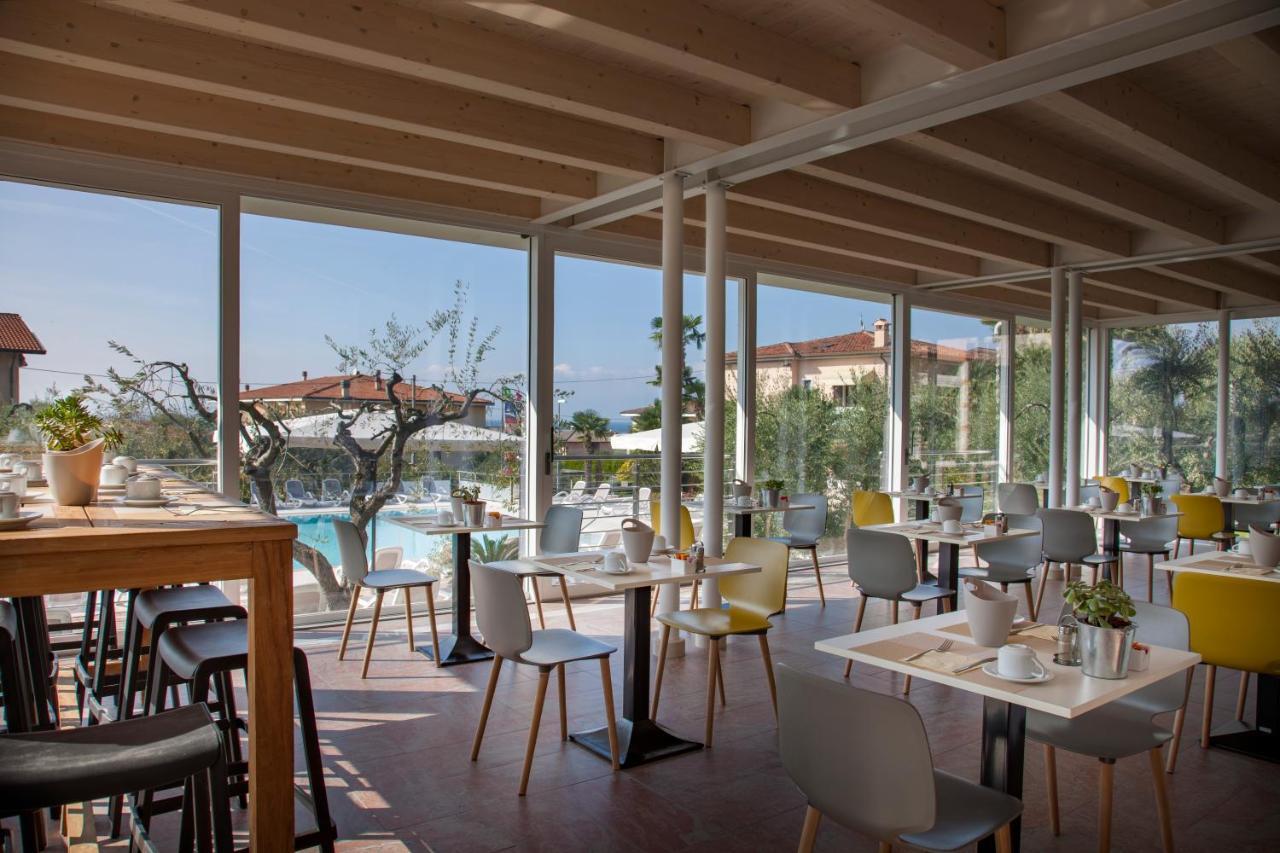 Hotel Villa Olivo Resort 3S Бардолино Екстериор снимка